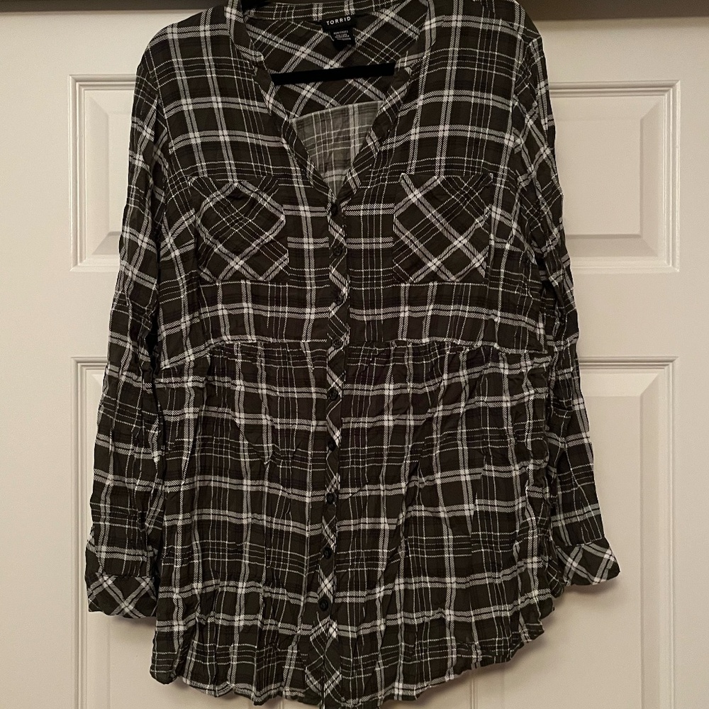 TORRID | Green & White Plaid Button Up Fit & Flare Blouse